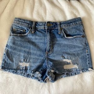 Brand: Universal Thread | Size: 4 | Color: Jean Blue